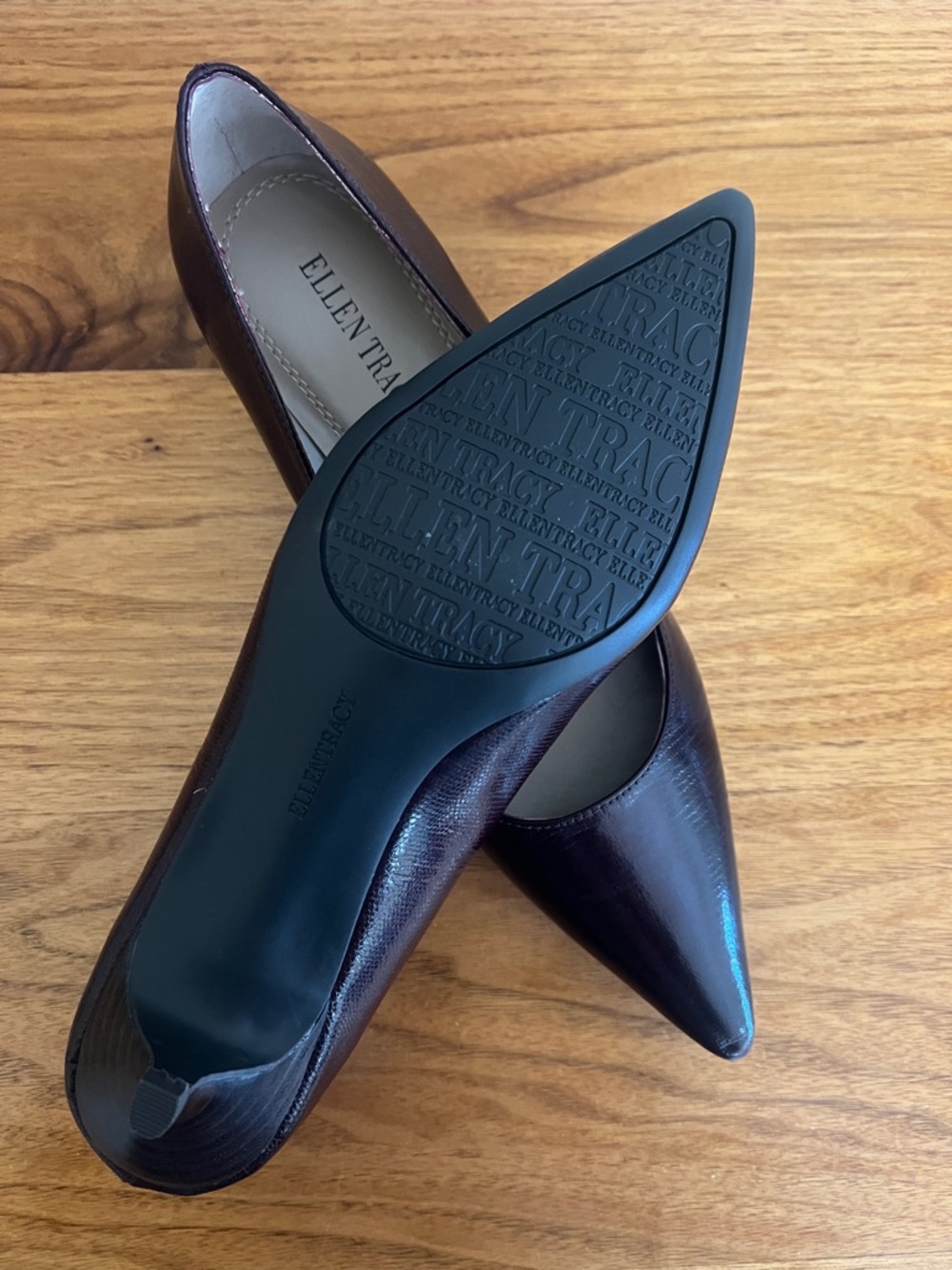 Ellen Tracy Dark Burgundy Pointed Toe kitten heels